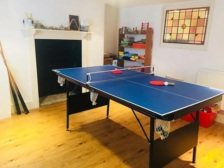 Stunning Town House With Parking, Fire, Games Room Topsham Holiday home